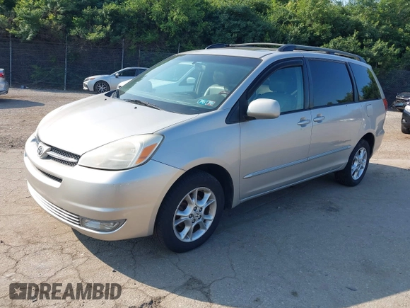 2004 Toyota Sienna XLE z VIN 5TDBA22C84S021836, wystawiony jako IAAI lot #42432146 z przebiegiem 177 635 mil mil oraz . Historia ofert i sprzedaży dostępna na DreamBid. Obrazek 2.