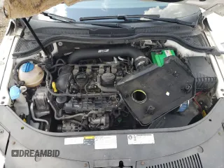 2014 Volkswagen CC R-Line with VIN WVWBN7ANXEE527633, listed as a Copart auction lot 67687694 with 84,561 mi miles and Salvage Title. Bid and sale history available at carsss.com. Image 12.