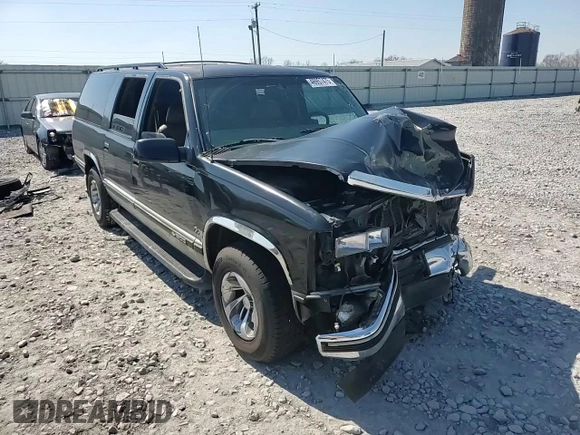 1997 Chevrolet Suburban with VIN 1GNEC16R6VJ375912, listed as a Copart auction lot 46957475 with 252,367 mi miles and Salvage Title. Bid and sale history available at carsss.com. Image 11.