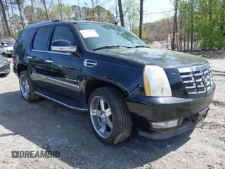 2007 Cadillac Escalade with VIN 1GYFK638X7R152182, listed as a IAAI auction lot 41907428 with 151,044 mi miles. Bid and sale history available at carsss.com. Image 1.