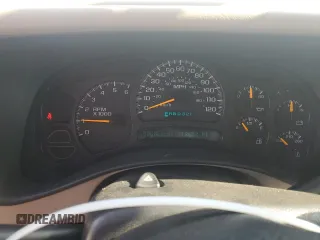 2005 Chevrolet Suburban Z71 with VIN 3GNFK16Z15G114163, listed as a Copart auction lot 55646365 with 212,653 mi miles and Salvage Title. Bid and sale history available at DreamBid. Image 9.
