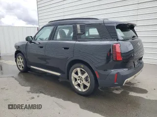 2025 MINI Countryman S with VIN WMZ23GA00S7S40439, listed as a Copart auction lot 53718955 with 2,750 mi miles and Clean title. Bid and sale history available at DreamBid. Image 2.