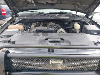 2006 Chevrolet Silverado 1500 LS with VIN 2GCEK13VX61299300, listed as a IAAI auction lot 41742351 with 194,576 mi miles. Bid and sale history available at carsss.com. Image 10.