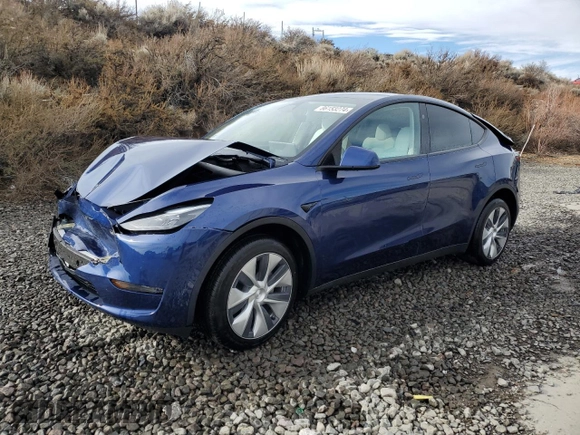 2024 Tesla Model Y Long Range с VIN 7SAYGDEE5RF983771, выставлен на аукционе Copart как лот 86153274 с пробегом 4 105 миль миль и Списание • Salvage title. История ставок и продаж доступна на DreamBid. Изображение 1.