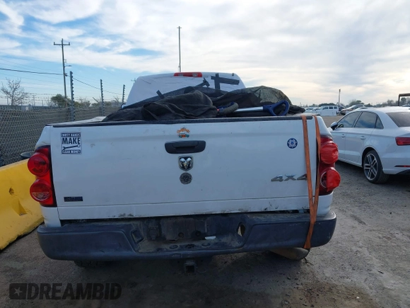 2009 Dodge Ram 2500 ST with VIN 3D7KS28L29G511267, listed as a IAAI auction lot 41699242 with 181,379 mi miles. Bid and sale history available at carsss.com. Image 16.