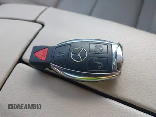 2014 Mercedes-Benz E 350 with VIN WDDKK5KF1EF261052, listed as a IAAI auction lot 42008190 with 64,822 mi miles and . Bid and sale history available at DreamBid. Image 11.