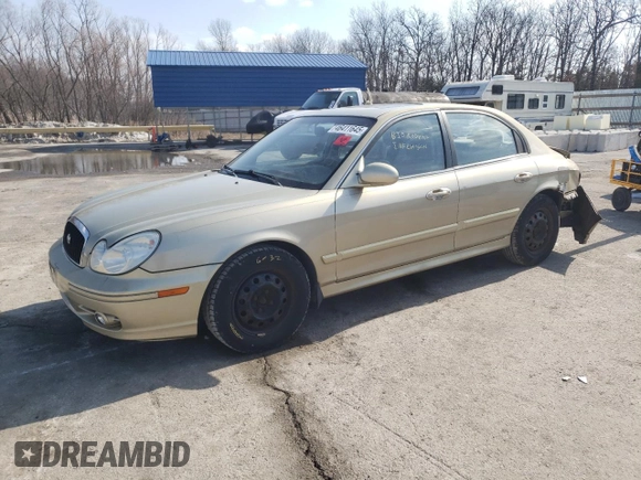 2002 Hyundai Sonata with VIN KMHWF25S42A656824, listed as a Copart auction lot 46411645 with 194,814 mi miles and Salvage Title. Bid and sale history available at carsss.com. Image 1.