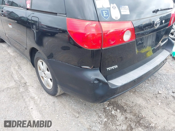 2009 Toyota Sienna XLE with VIN 5TDZK22C49S241302, listed as a IAAI auction lot 42625825 with 220,231 mi miles and . Bid and sale history available at DreamBid. Image 6.