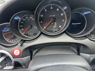 2016 Porsche Cayenne z VIN WP1AA2A26GKA13040, wystawiony jako IAAI lot #42019833 z przebiegiem 87 594 mil mil oraz . Historia ofert i sprzedaży dostępna na DreamBid. Obrazek 6.