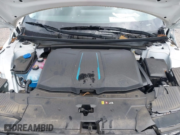2022 Hyundai Ioniq 5 SEL with VIN KM8KN4AE4NU090938, listed as a IAAI auction lot 42507220 with 15,266 mi miles and . Bid and sale history available at DreamBid. Image 10.