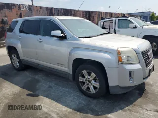 2014 GMC Terrain SLE z VIN 2GKALMEK5E6240791, wystawiony jako Copart lot #64633925 z przebiegiem 146 350 mil mil oraz Czysty tytuł • Clean title. Historia ofert i sprzedaży dostępna na DreamBid. Obrazek 4.