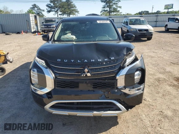 2024 Mitsubishi Outlander SE z VIN JA4J3VA83RZ043988, wystawiony jako Copart lot #52588585 z przebiegiem 23 224 mil mil oraz Nie do naprawy • Non repairable. Historia ofert i sprzedaży dostępna na DreamBid. Obrazek 5.