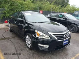 2015 Nissan Altima S with VIN 1N4AL3AP4FC184879, listed as a IAAI auction lot 40097666 with 128,156 mi miles and . Bid and sale history available at DreamBid. Image 1.