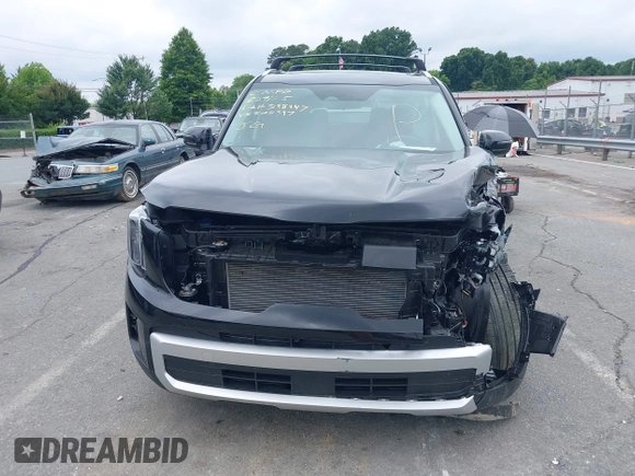 2024 Kia Telluride S with VIN 5XYP6DGC1RG528397, listed as a IAAI auction lot 42377741 with 9,572 mi miles and . Bid and sale history available at DreamBid. Image 13.