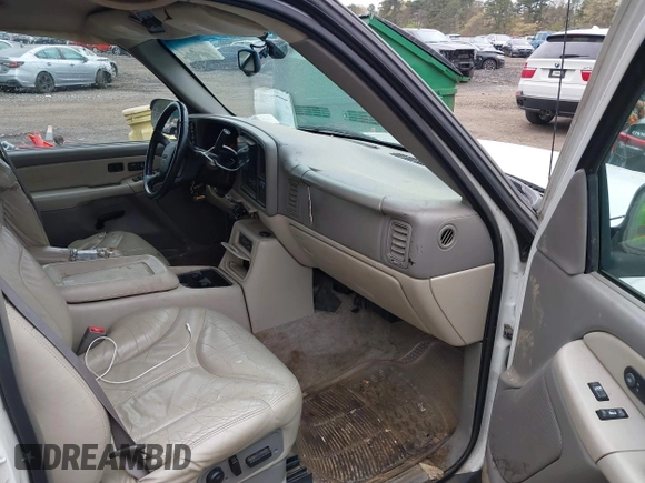 2002 GMC Yukon XL SLT z VIN 3GKFK16Z72G235501, wystawiony jako IAAI lot #42142462 z przebiegiem 261 657 mil mil oraz . Historia ofert i sprzedaży dostępna na DreamBid. Obrazek 5.