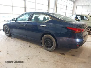 2022 Nissan Altima 2.5 S with VIN 1N4BL4BV6NN414593, listed as a IAAI auction lot 41717725 with 40,344 mi miles. Bid and sale history available at carsss.com. Image 3.