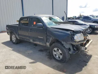2006 Toyota Tacoma z VIN 3TMLU42N56M007744, wystawiony jako Copart lot #60804295 z przebiegiem 196 715 mil mil oraz Szkoda całkowita • Salvage title. Historia ofert i sprzedaży dostępna na DreamBid. Obrazek 4.