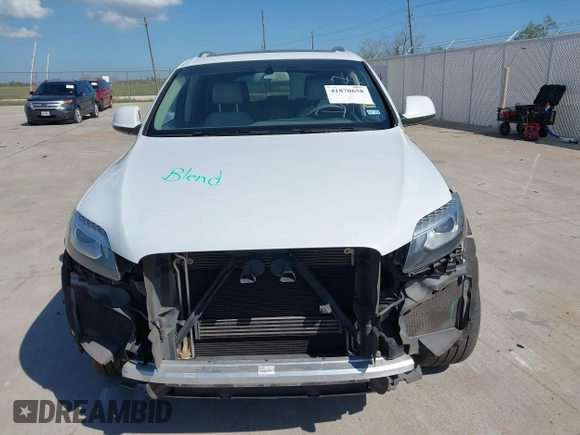 2014 Audi Q7 3.0T Premium Plus with VIN WA1LGAFE9ED020288, listed as a IAAI auction lot 41870658 with 108,816 mi miles. Bid and sale history available at carsss.com. Image 12.