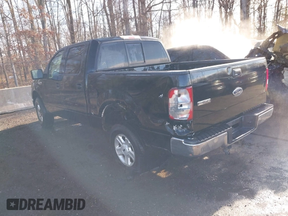 2004 Ford F-150 XLT with VIN 1FTPW14574KC88182, listed as a IAAI auction lot 41864915 with 189,626 mi miles. Bid and sale history available at carsss.com. Image 3.