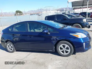 2015 Toyota Prius Four with VIN JTDKN3DU4F0455726, listed as a IAAI auction lot 41308107 with 164,778 mi miles and . Bid and sale history available at DreamBid. Image 13.