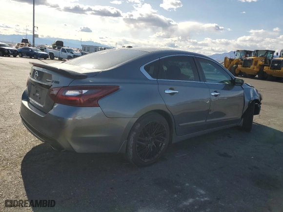 2018 Nissan Altima 2.5 SV with VIN 1N4AL3AP2JC292975, listed as a Copart auction lot 52082415 with 111,677 mi miles and Clean Title. Bid and sale history available at carsss.com. Image 3.