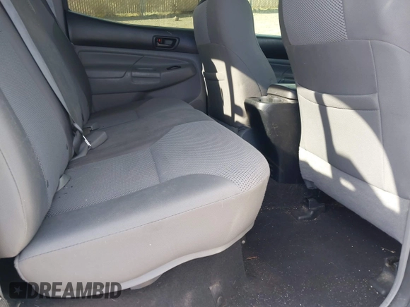2013 Toyota Tacoma with VIN 5TFLU4EN2DX049615, listed as a IAAI auction lot 41893876 with 160,752 mi miles and . Bid and sale history available at DreamBid. Image 8.