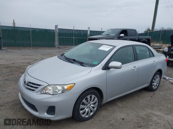 2013 Toyota Corolla L with VIN 2T1BU4EE1DC983663, listed as a IAAI auction lot 41541044 with 131,957 mi miles. Bid and sale history available at carsss.com. Image 18.