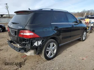 2015 Mercedes-Benz M 350 z VIN 4JGDA5HB6FA617466, wystawiony jako Copart lot #43928025 z przebiegiem 118 630 mil mil oraz Szkoda całkowita • Salvage title. Historia ofert i sprzedaży dostępna na DreamBid. Obrazek 3.