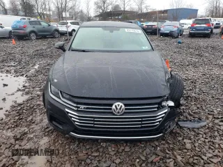 2020 Volkswagen Arteon SEL R-Line z VIN WVWSR7AN1LE014417, wystawiony jako Copart lot #82115513 z przebiegiem 22 494 mil mil oraz . Historia ofert i sprzedaży dostępna na DreamBid. Obrazek 5.