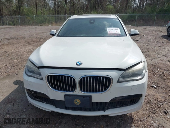 2015 BMW 7 Series 750Li with VIN WBAYE8C54FD780951, listed as a IAAI auction lot 41813038 with 103,131 mi miles. Bid and sale history available at carsss.com. Image 6.