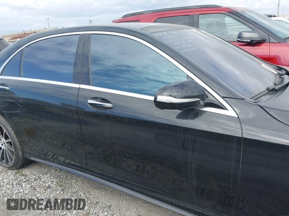 2015 Mercedes-Benz S-Class S 550 with VIN WDDUG8CB5FA133287, listed as a IAAI auction lot 41652775 with 55,788 mi miles. Bid and sale history available at carsss.com. Image 14.