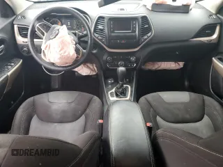 2017 Jeep Cherokee Sport with VIN 1C4PJMAB1HW578068, listed as a Copart auction lot 42719785 with 193,278 mi miles and Non Repairable. Bid and sale history available at carsss.com. Image 8.