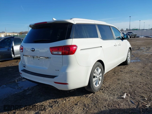 2017 Kia Sedona LX with VIN KNDMB5C15H6315754, listed as a IAAI auction lot 41428668 with 46,023 mi miles. Bid and sale history available at carsss.com. Image 4.