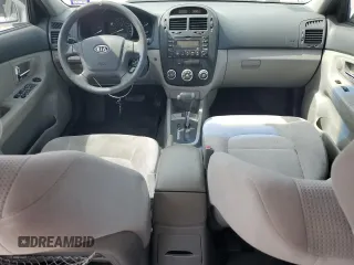 2009 Kia Spectra EX with VIN KNAFE221895621447, listed as a Copart auction lot 58084584 with 187,910 mi miles and Clean Title. Bid and sale history available at carsss.com. Image 8.