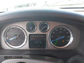 2013 Cadillac Escalade z VIN 1GYS4EEJ1DR298114, wystawiony jako IAAI lot #42374071 z przebiegiem 146 433 mil mil oraz . Historia ofert i sprzedaży dostępna na DreamBid. Obrazek 7.
