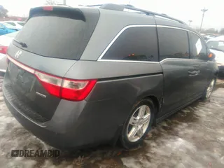 2011 Honda Odyssey Touring с VIN 5FNRL5H91BB027355, выставлен на аукционе IAAI как лот 32343471 с пробегом 230 254 миль миль и . История ставок и продаж доступна на DreamBid. Изображение 4.