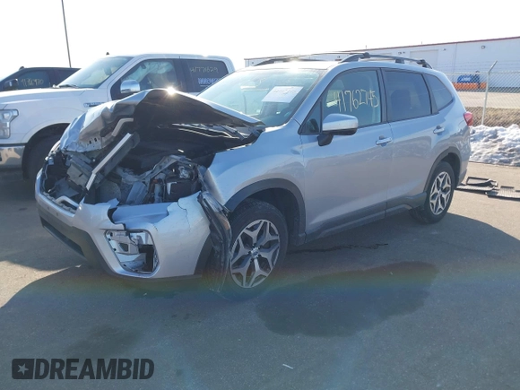 2020 Subaru Forester Premium with VIN JF2SKAJC4LH521165, listed as a IAAI auction lot 41762745 with 104,532 mi miles. Bid and sale history available at carsss.com. Image 17.