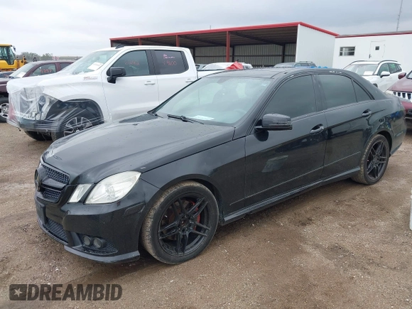 2010 Mercedes-Benz E 350 Luxury z VIN WDDHF8HB4AA116700, wystawiony jako IAAI lot #42148303 z przebiegiem 120 438 mil mil oraz . Historia ofert i sprzedaży dostępna na DreamBid. Obrazek 2.