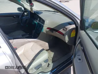 2004 Volvo S60 с VIN YV1RS61T242361425, выставлен на аукционе IAAI как лот 41987136 с пробегом 221 533 миль миль и . История ставок и продаж доступна на DreamBid. Изображение 5.