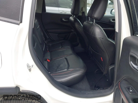 2018 Jeep Compass Trailhawk with VIN 3C4NJDDB0JT306898, listed as a IAAI auction lot 41798954 with 75,852 mi miles and . Bid and sale history available at carsss.com. Image 8.