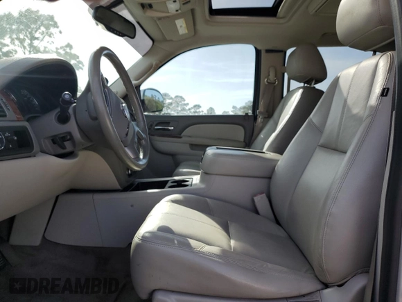 2014 GMC Yukon XL SLT with VIN 1GKS1KE04ER102760, listed as a Copart auction lot 49815385 with 177,467 mi miles and Salvage Title. Bid and sale history available at carsss.com. Image 7.