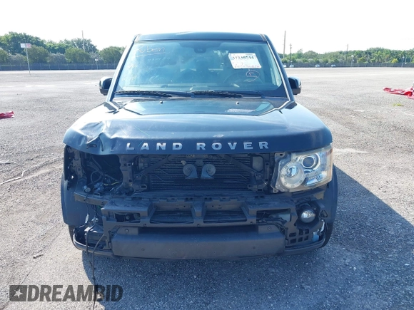 2010 Land Rover LR4 Lux z VIN SALAK2D44AA532072, wystawiony jako IAAI lot #37238544 z przebiegiem 118 089 mil mil oraz . Historia ofert i sprzedaży dostępna na DreamBid. Obrazek 12.