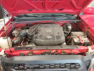 2006 Toyota Tacoma with VIN 5TEMU52N56Z306373, listed as a IAAI auction lot 40209717 with 136,352 mi miles and . Bid and sale history available at DreamBid. Image 10.