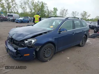 2013 Volkswagen Jetta TDI w/Sunroof & Nav с VIN 3VWPL7AJXDM680737, выставлен на аукционе IAAI как лот 42206391 с пробегом 161 534 миль миль и . История ставок и продаж доступна на DreamBid. Изображение 2.