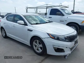 2015 Kia Optima LX с VIN KNAGM4A77F5645145, выставлен на аукционе IAAI как лот 42643782 с пробегом 129 701 миль миль и . История ставок и продаж доступна на DreamBid. Изображение 1.