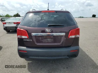 2013 Kia Sorento LX with VIN 5XYKTDA23DG389370, listed as a Copart auction lot 60645535 with 176,393 mi miles and Salvage title. Bid and sale history available at DreamBid. Image 6.