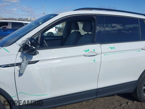 2024 Volkswagen Tiguan S with VIN 3VVFB7AX7RM063715, listed as a IAAI auction lot 41974650 with 23,374 mi miles and . Bid and sale history available at DreamBid. Image 16.