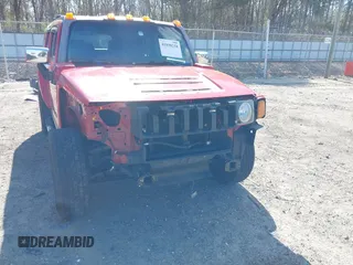 2006 Hummer H3 with VIN 5GTDN136968305363, listed as a IAAI auction lot 41890258 with 150,000 mi miles. Bid and sale history available at carsss.com. Image 6.