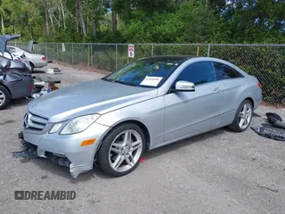 2013 Mercedes-Benz E 350 with VIN WDDKJ5KB3DF199684, listed as a IAAI auction lot 42160900 with 134,811 mi miles and . Bid and sale history available at DreamBid. Image 2.