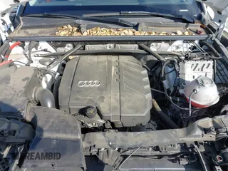 2021 Audi Q5 Premium z VIN WA1AAAFY1M2133438, wystawiony jako IAAI lot #42684944 z przebiegiem 35 794 mil mil oraz . Historia ofert i sprzedaży dostępna na DreamBid. Obrazek 10.